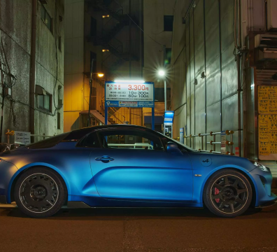 Alpine Cars sotto il cofano - Alpine Centre Milano